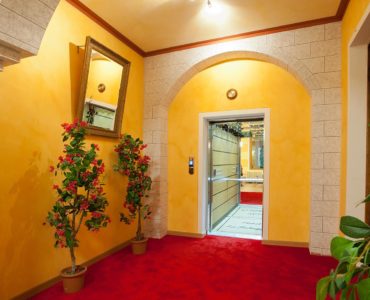 hall hall